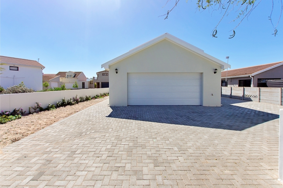 3 Bedroom Property for Sale in Port Owen Western Cape